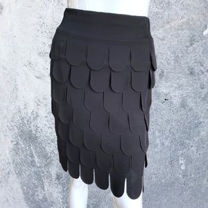 J. S. SIGNATURE BLACK TIERED SCALLOPED SKIRT. WOMEN’S SIZE 10